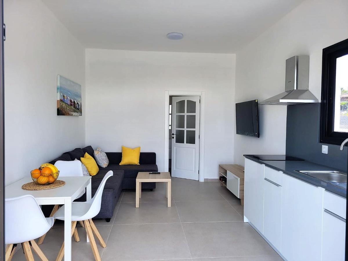 Apartamentos Falcon Tinajo Exteriér fotografie
