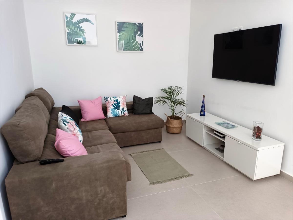 Apartamentos Falcon Tinajo Exteriér fotografie