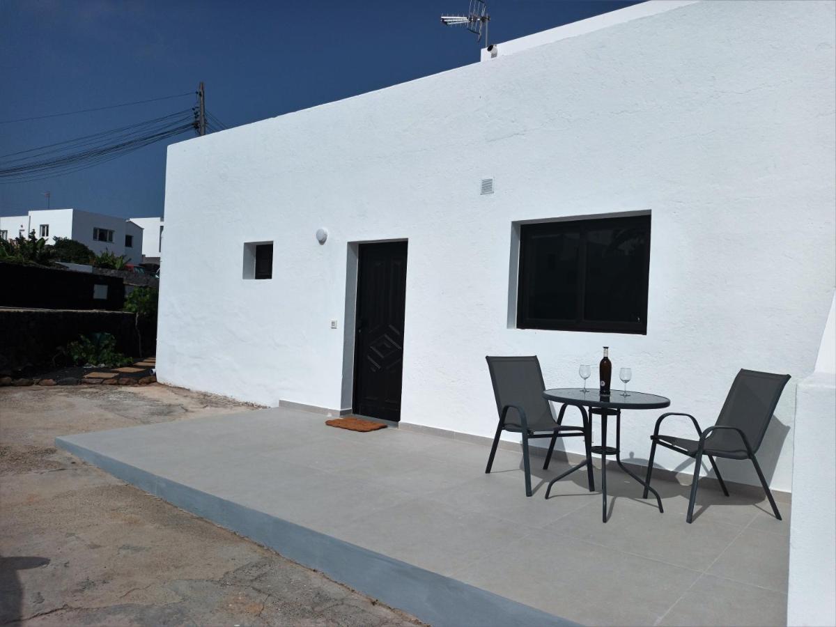 Apartamentos Falcon Tinajo Exteriér fotografie