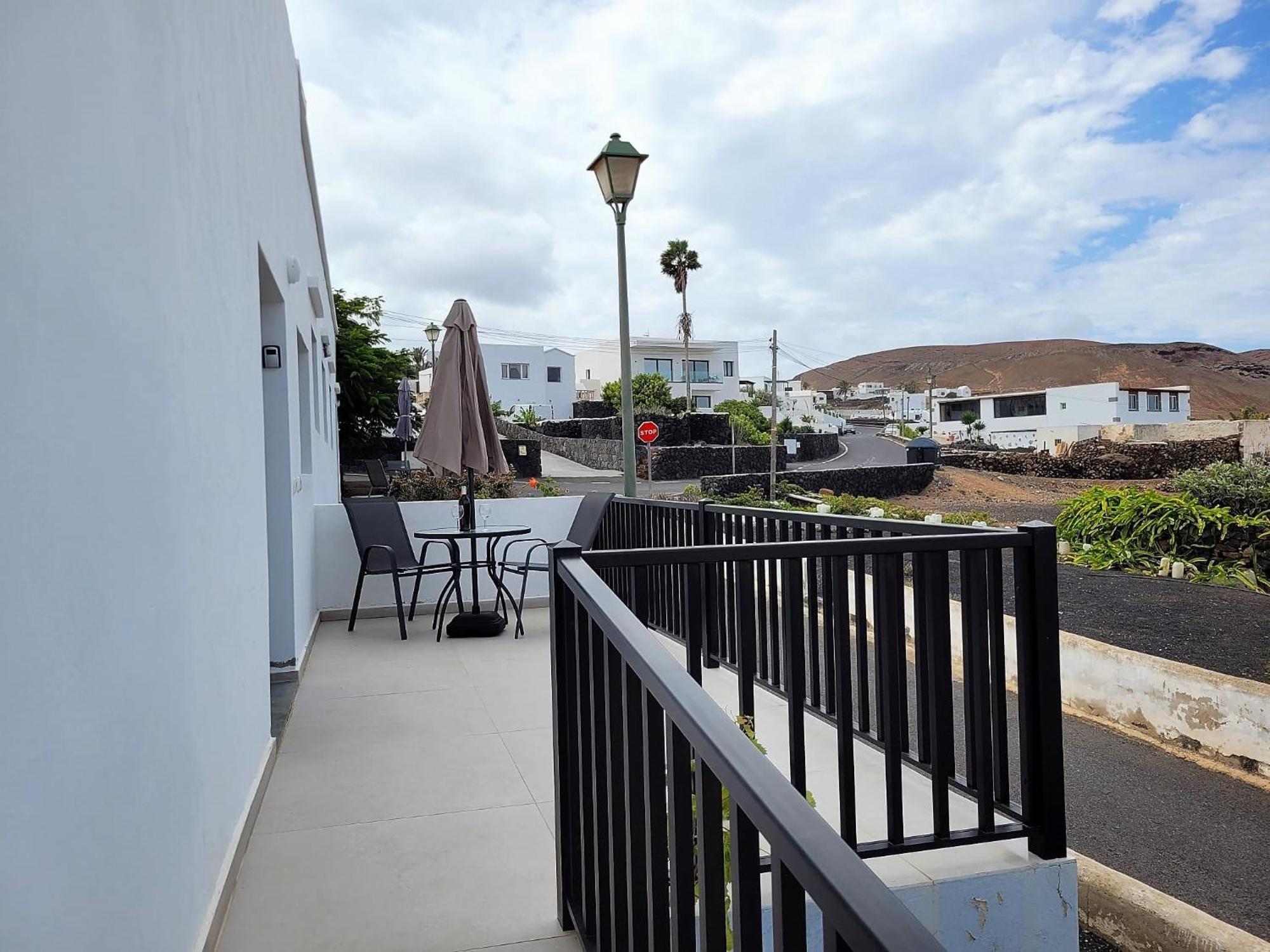 Apartamentos Falcon Tinajo Exteriér fotografie